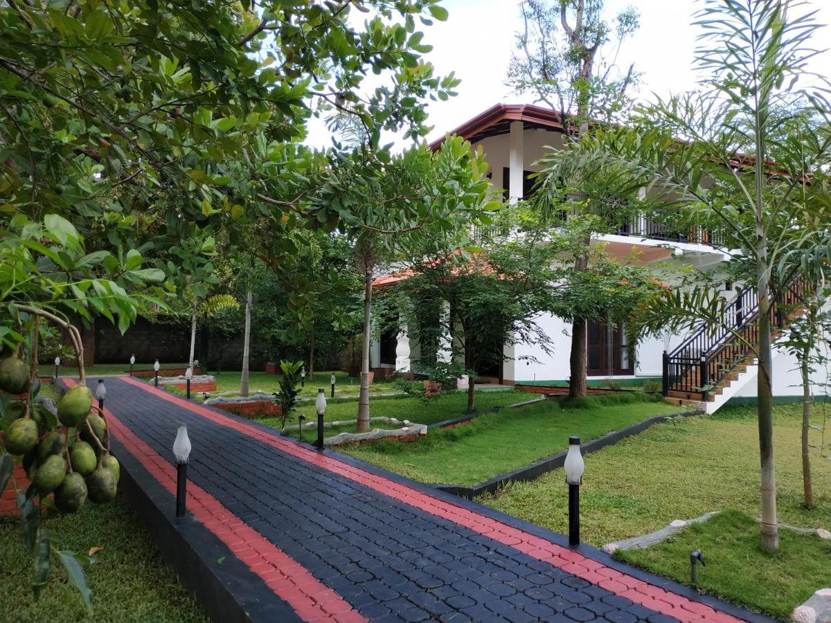 Sigiriya Cashew Palace Resort Daganapothaha Exterior foto